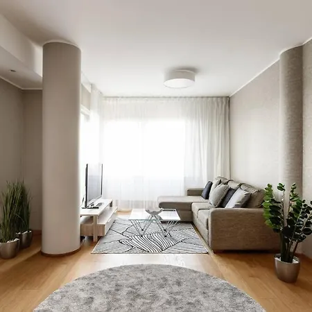 W City, Exceptional Location, Work-friendly Апартаменты *