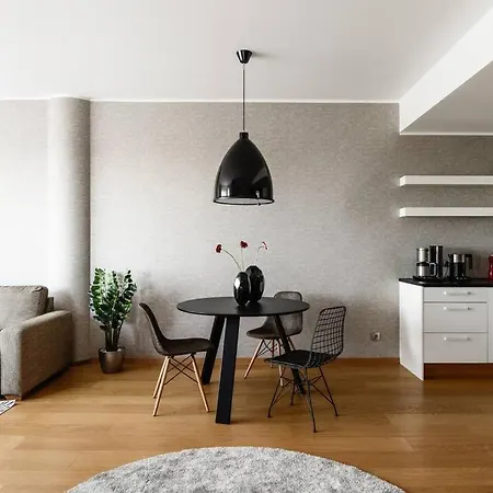 Apartment W City, Exceptional Location, Work-friendly *